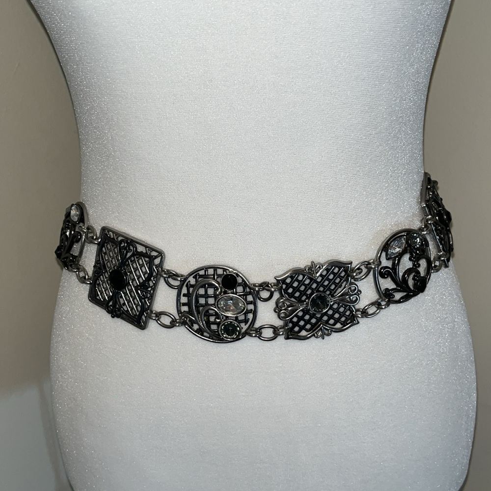 Women’s Chico’s silver chain belt with black clear & grey crystals